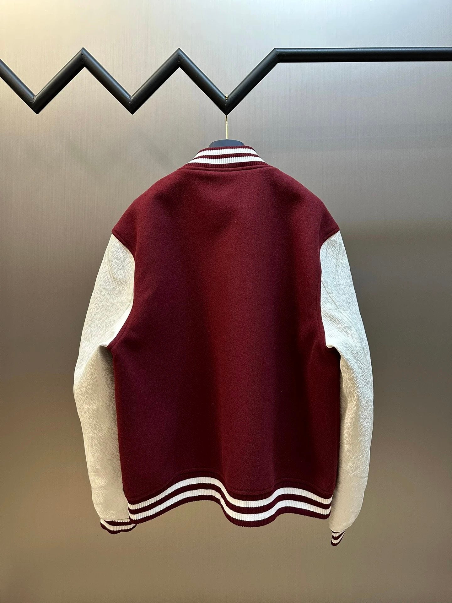 Louis Vuitton LV Jackets Runway Style Retro Burgundy Baseball Jacket Color-Block Short Coat Towel Embroidery American Letters Unisex Street Cotton-Padded Thickened Jacket