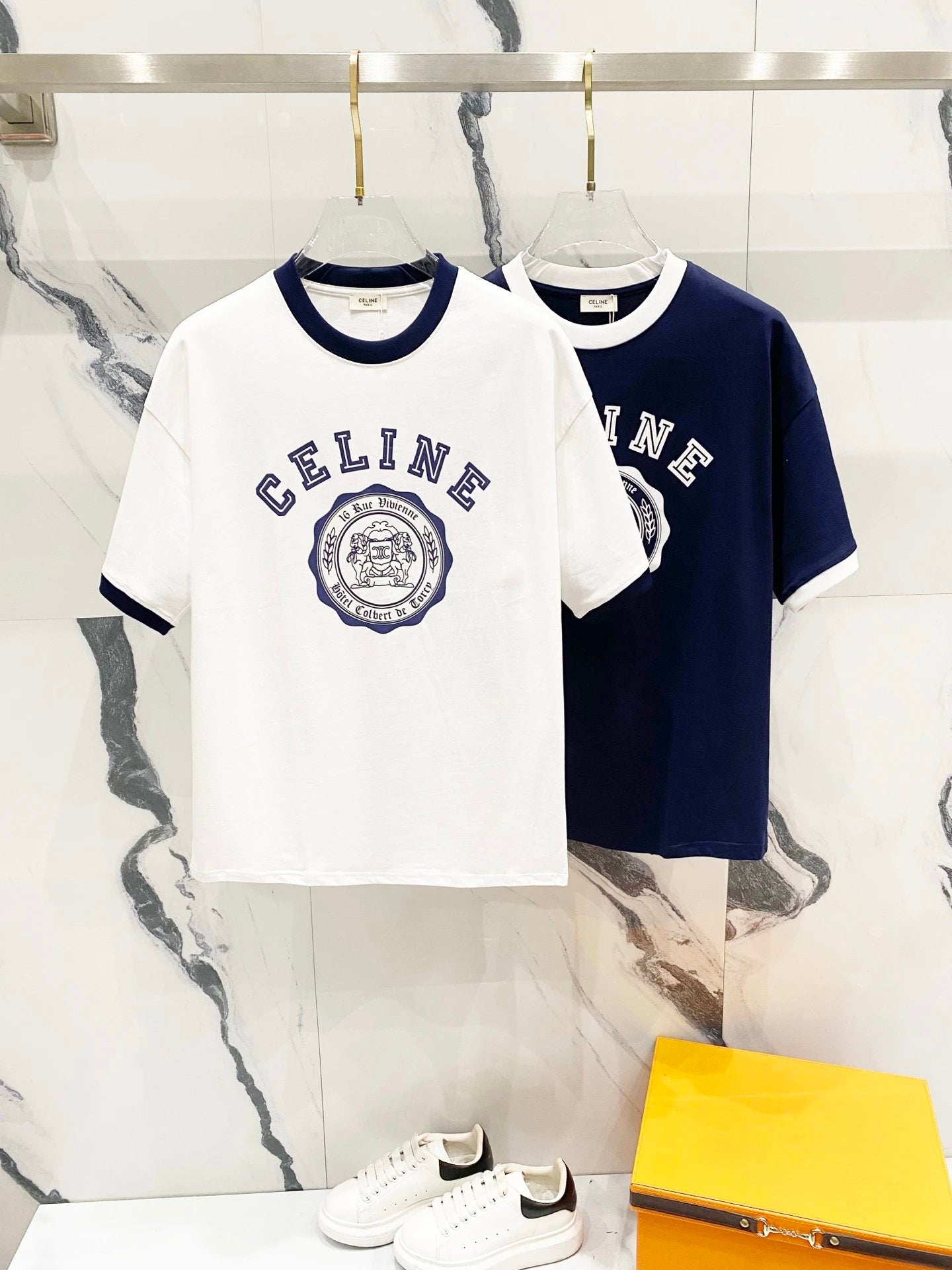 Celine T-shirt Front Chest Letter Triumphal Arch Print logo round Neck Short Sleeve25ss New pure cotton T Unisex T-Shirt OS Loose Fit Base Shirt Top Half Sleeve T-Shirt