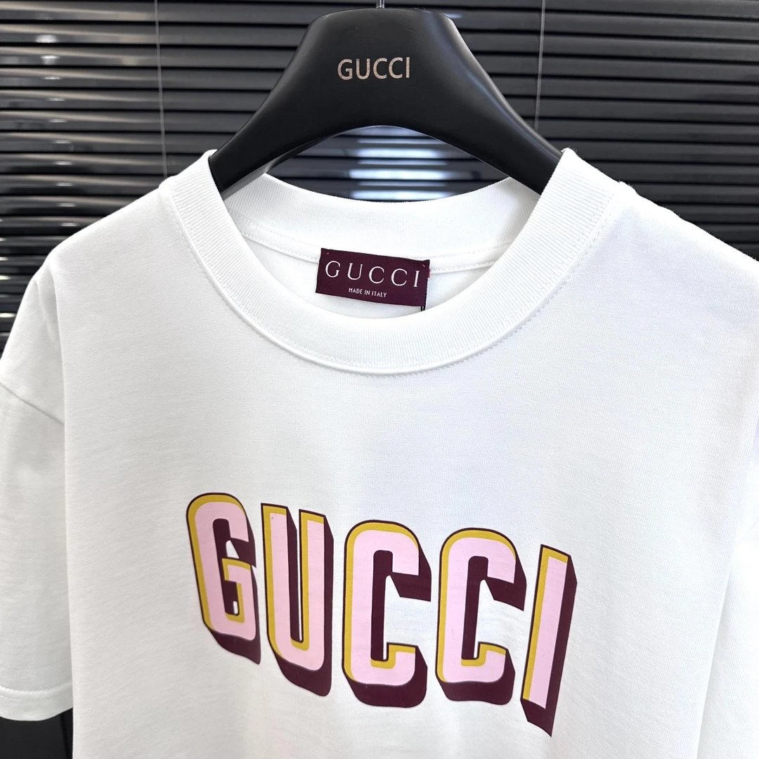 Gucci T-shirt Front Chest Letter Print logo round Neck Short Sleeve25ss New Pure Cotton Unisex Style T T-shirt OS Loose Fit Base Shirt Top Half Sleeve T-Shirt