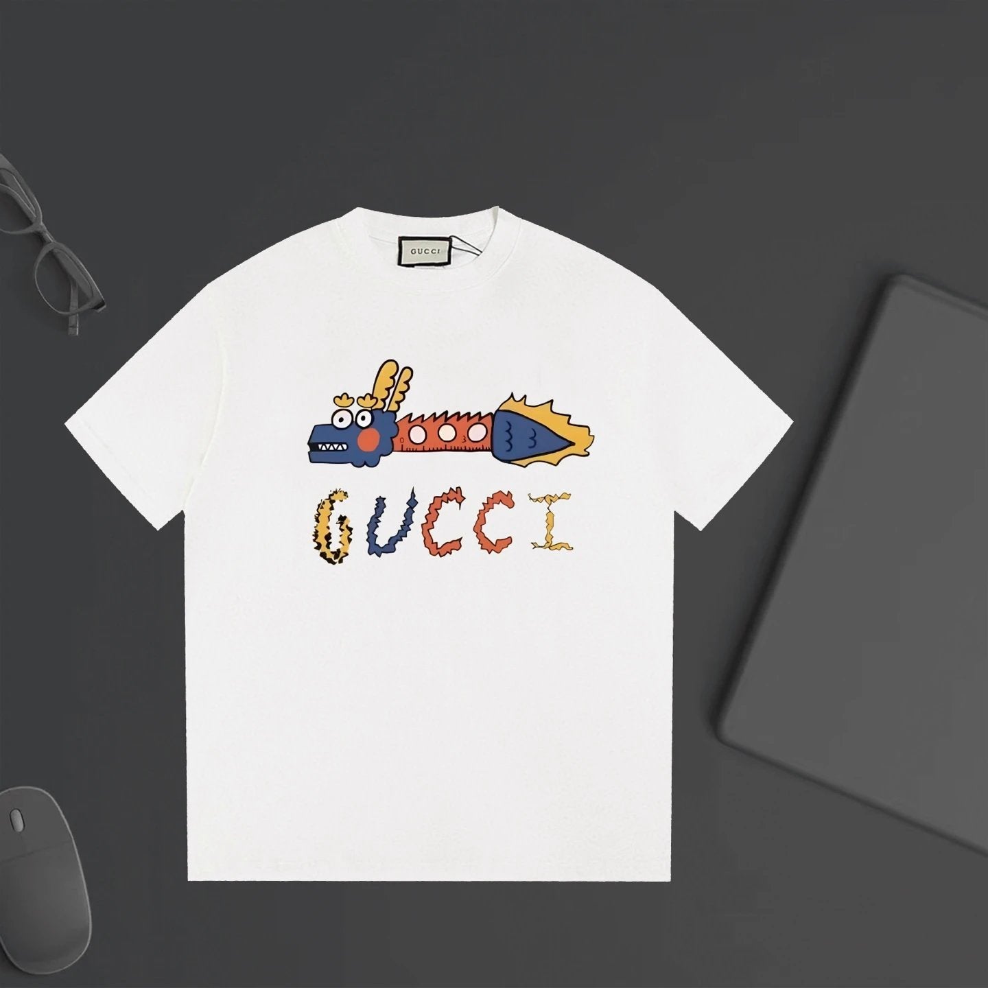 Gucci T-shirt Color-Block Cartoon Dragon Print with Zigzag Pattern on the Chest logo round Neck Short Sleeve25ss New Pure Cotton Unisex Style T T-shirt OS Loose Fit Base Shirt Top Half Sleeve T-Shirt