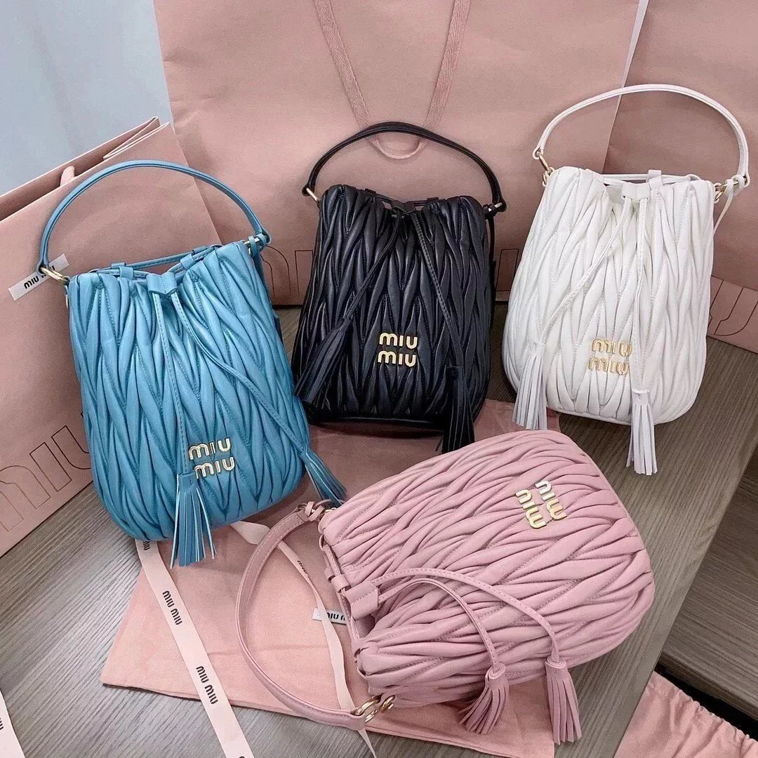 Miu Miu Bag Top version 【Original Leather】Sheepskin Bucket Bag Handbag Shoulder Bag Messenger Bag Women's Bag Large5BE084Small Size5BE085Mini Small Bucket Bag Drawstring Tassel Bag