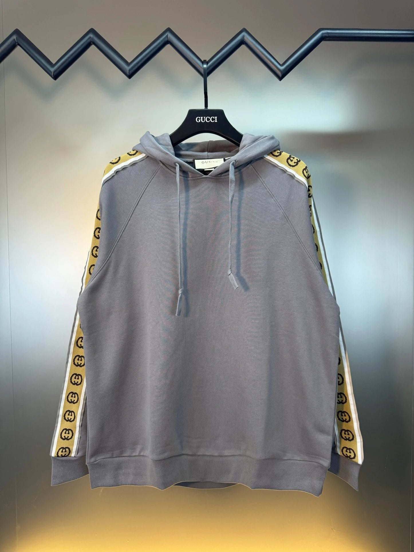 Gucci Jackets Knitted Cotton Beanie with Classic Reflective Strips and Webbing Logo Hoodie Jacket Top Unisex Sports Casual Loose Fit Versatile