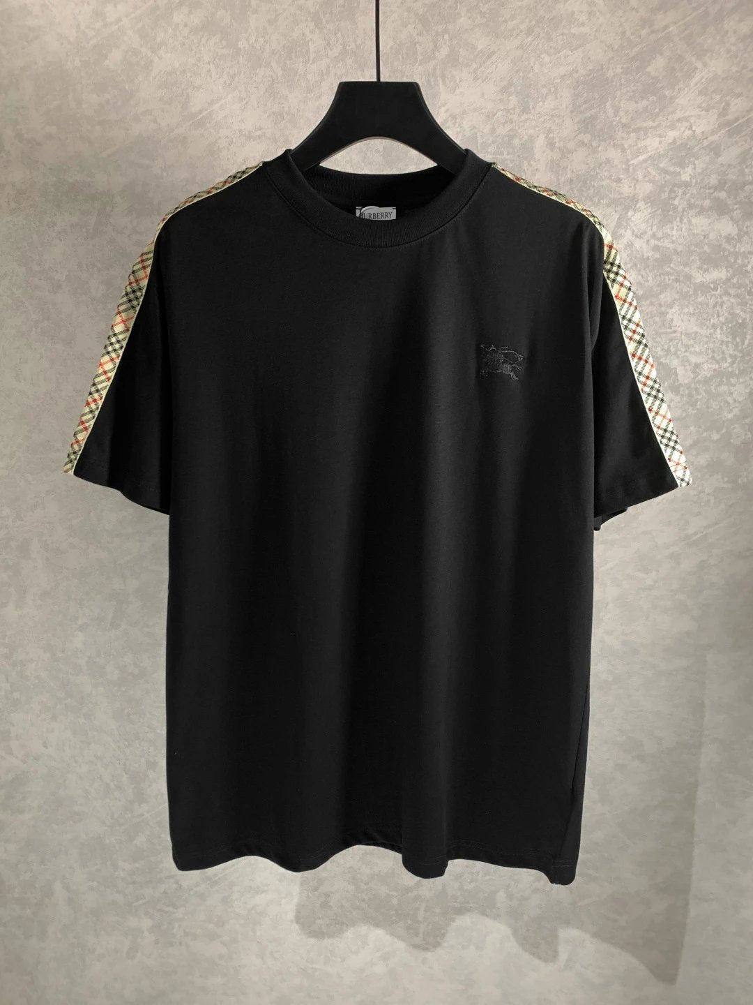 Burberry T-shirt Front Body Webbing logo round Neck Short Sleeve25ss New pure cotton T Unisex T-Shirt OS Drop Shoulder Loose Fit Base Shirt Top T-Shirt Short Sleeve