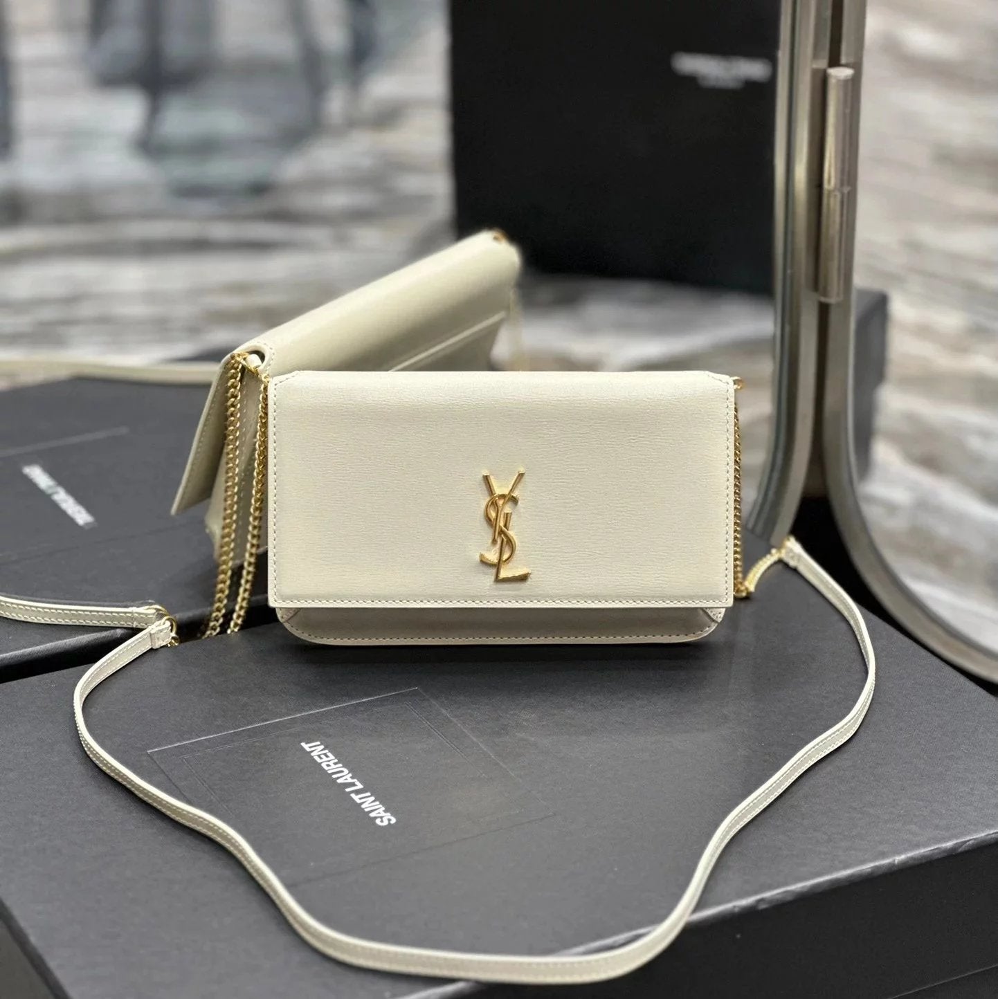 YSL Women's Bag Top version 【Original Version】24Early Spring New MONOGRAM Mobile Phone Bag Hand Rub Grain Crocodile Pattern Crossbody Bag Shoulder Bag Yang Shulin New PhoneHolder Mini Small Bag Fashion Small Messenger Bag Small Bag635095