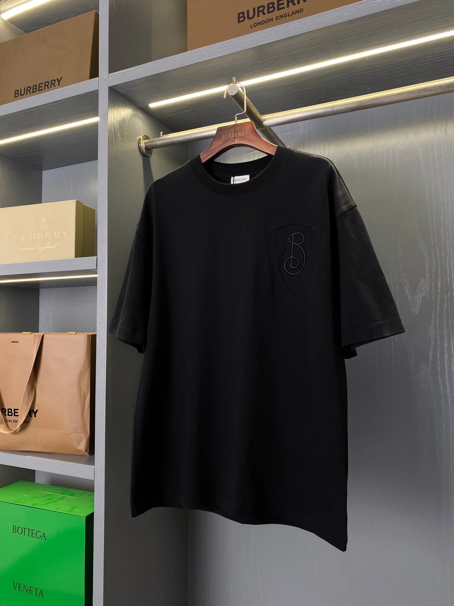 Burberry T-shirt Chest B Letter Shield Embroidery logo round Neck Short Sleeve25ss New Pure Cotton Unisex Style T Casual T-Shirt Base Layer Shirt OS Loose Fit Half Sleeve Top Plus Size