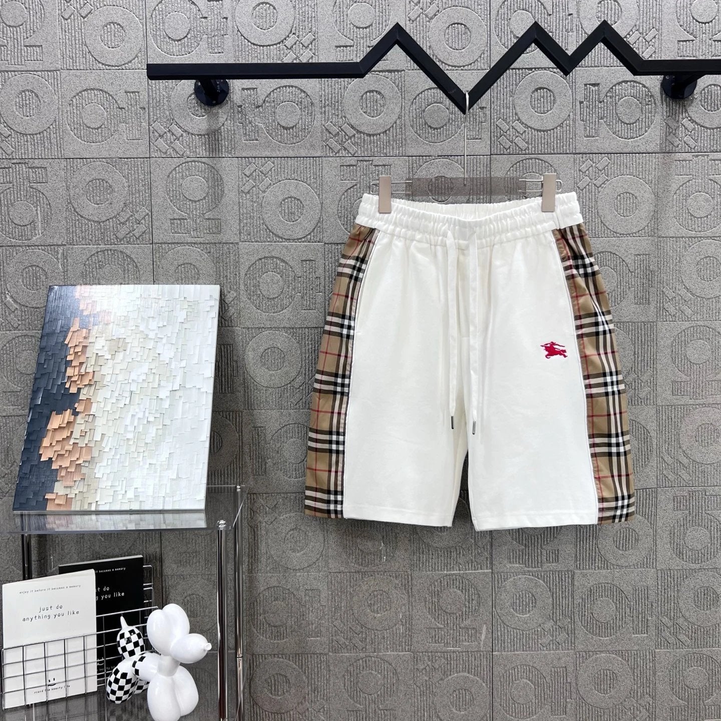 Burberry Shorts Straight Striped Patchwork Red Embroidery logo Five-point Shorts25ss New Drawstring Casual Summer Pants American Style5Two-in-One Casual Sweatpants for Men and Women, Pure Cotton Joggers