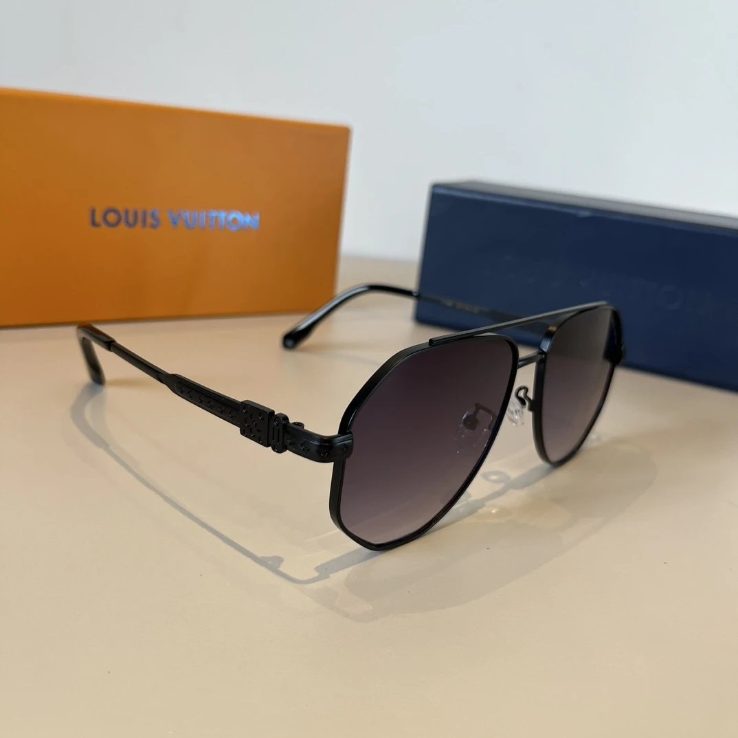 Louis Vuitton LV Sunglasses Classic Metal Single Bridge Aviator Sunglasses Slimming Non-Prescription Unisex Couple Style UV Protection Driving Beach Fishing25ss New Sports Casual Versatile