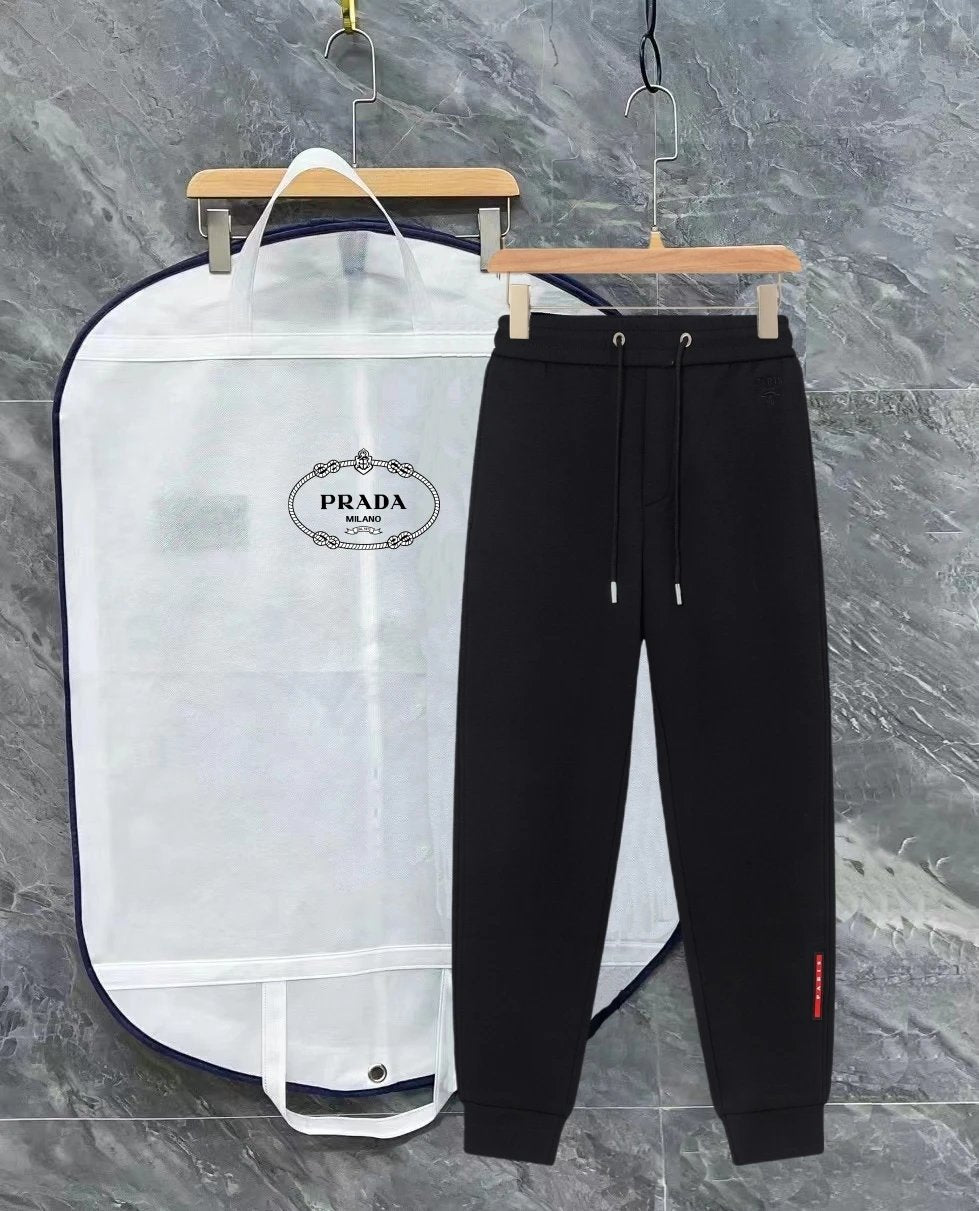 PRADA Sweatpants Back Pocket Triangle Logo logo Drawstring Jogger Sweatpants for Men and Women, Autumn and Winter Loose Fit, Large Size Casual Pants