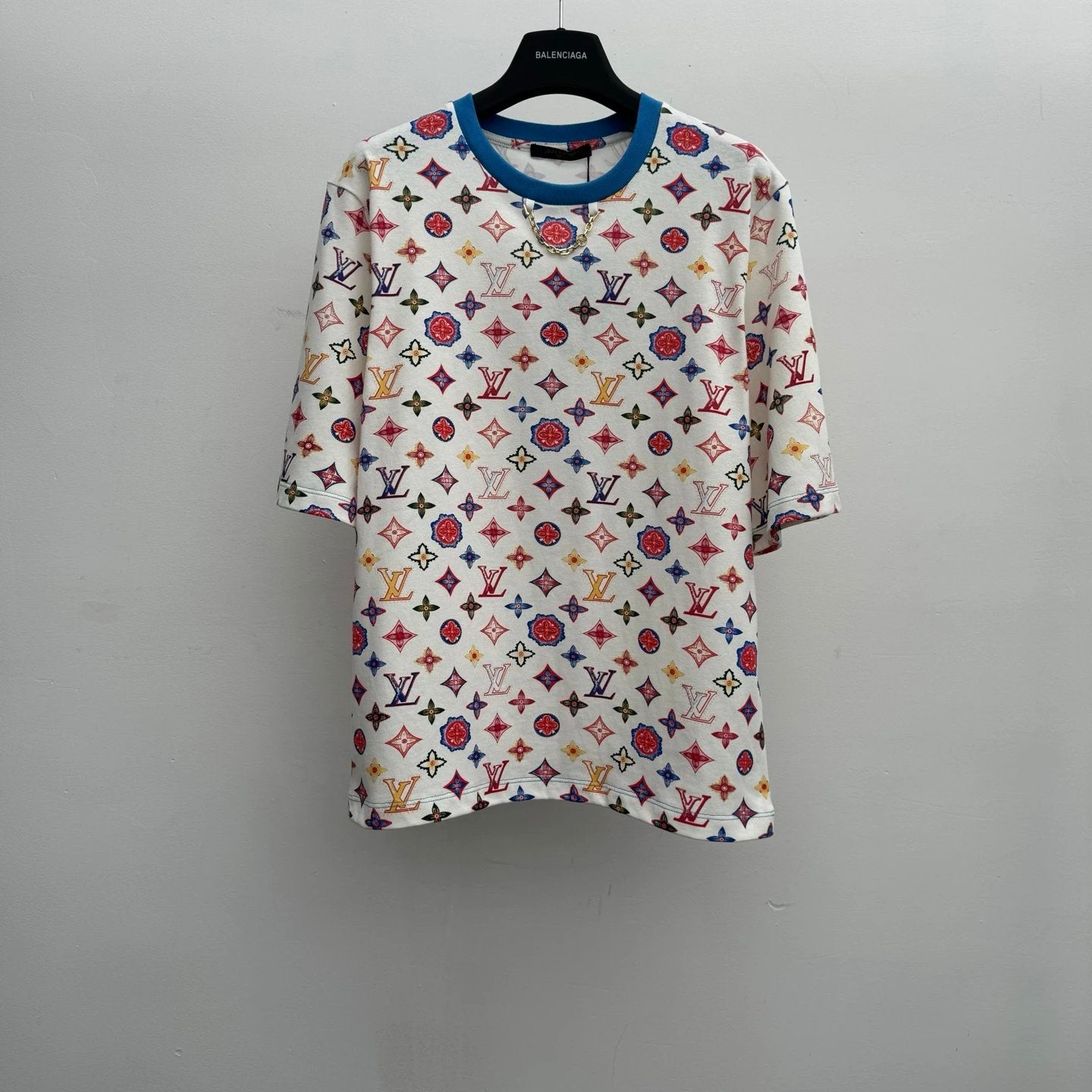 Louis Vuitton LV T-shirt Alphabet Pattern Print Full Body logo round Neck Short Sleeve25ss New Pure Cotton Unisex Style T T-shirt OS Loose Fit Base Shirt Half Sleeve T-Shirt Top Half Sleeve