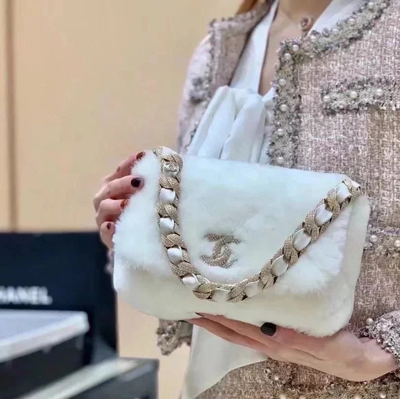 Chanel Women's Bag Top version Limited Edition New Early Spring Princess Bag Diamond Wool AS2240Furbag Flap Bag Underarm Bag Shoulder Bag Ladies Bag