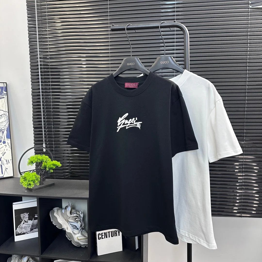 Gucci T-shirt Cursive Font Letters Front Print logo round Neck Short Sleeve25ss New pure cotton T Unisex T-Shirt OS Loose Fit Base Shirt Top T-Shirt Short Sleeve