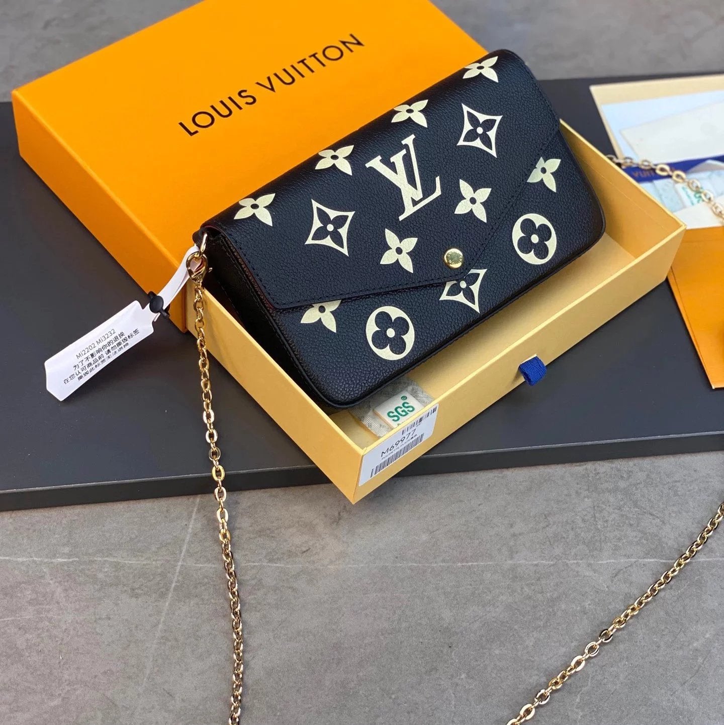 Louis Vuitton LV Women's Bag Top version New felicie Presbyopic Three-in-One Mahjong Bag Envelope Package Clutch Card Holder Wallet Mobile Phone Bag Chain Bag Crossbody Women's Shoulder Bag M61276M640648135981759