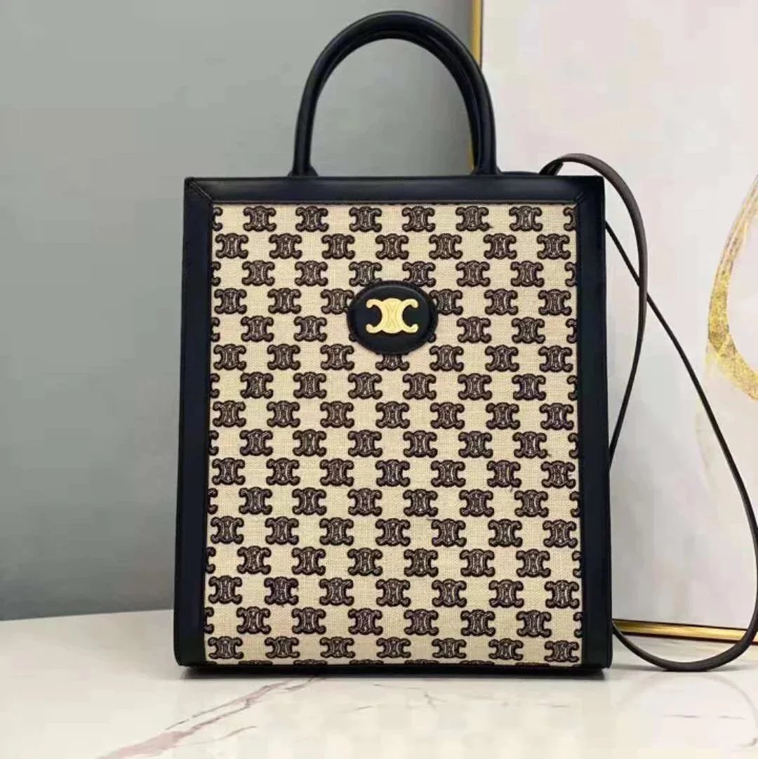 Celine women's bag Top version 【Level Surrogate Shopping】New TriompheMiniTote Tote Arc De Triomphe cabas Presbyopic Tote Vertical Mini Phone Bag Medium Presbyopic Portable Shopping Bag Shoulder Bag Messenger Bag Selin Women's Bag Men's Bag191542194372
