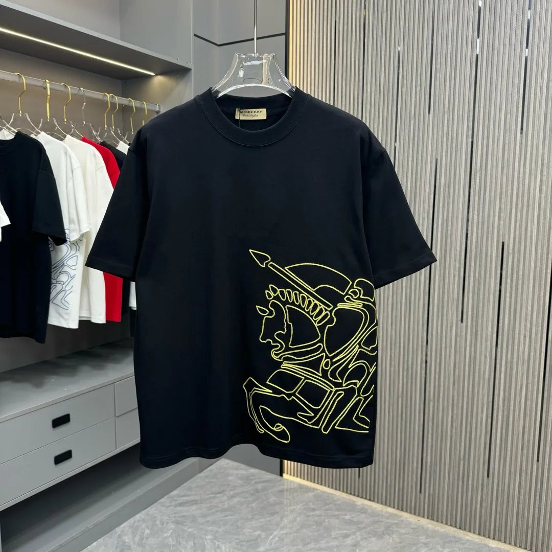 Burberry T-shirt Front Rider Print logo round Neck Short Sleeve25ss New pure cotton T Unisex T-Shirt OS Loose Fit Base Shirt Top Half Sleeve T-Shirt