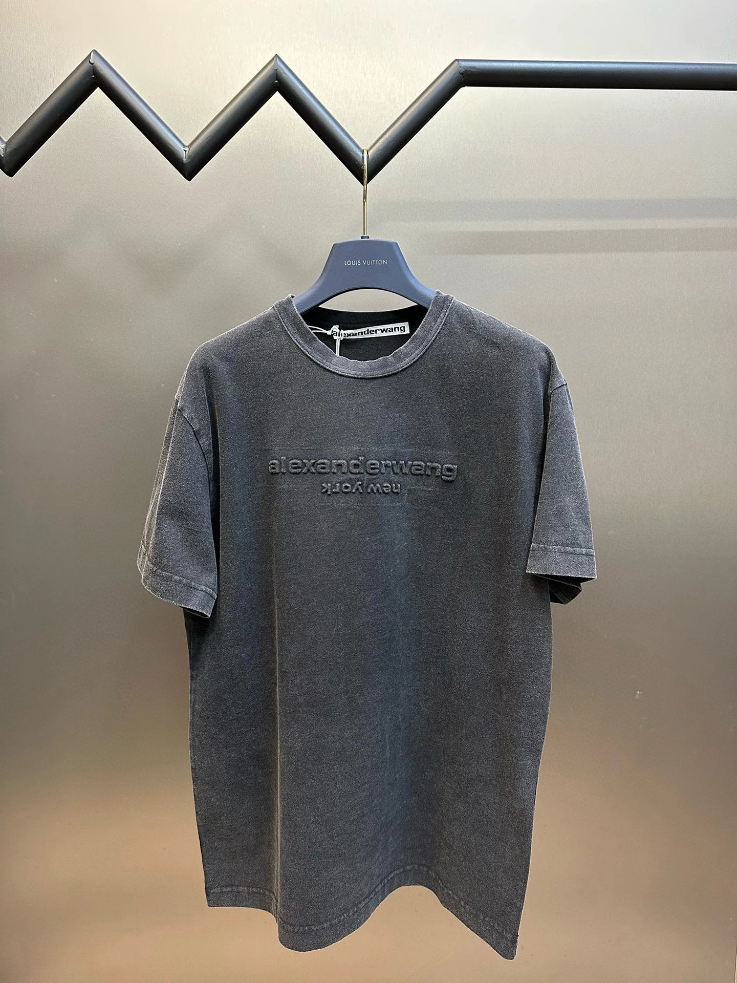 Alexander Wang T-shirt Top Version Spring and Summer Letter Embossed Men's and Women's Same Style Short Sleeve T Summer Fashion T-shirt