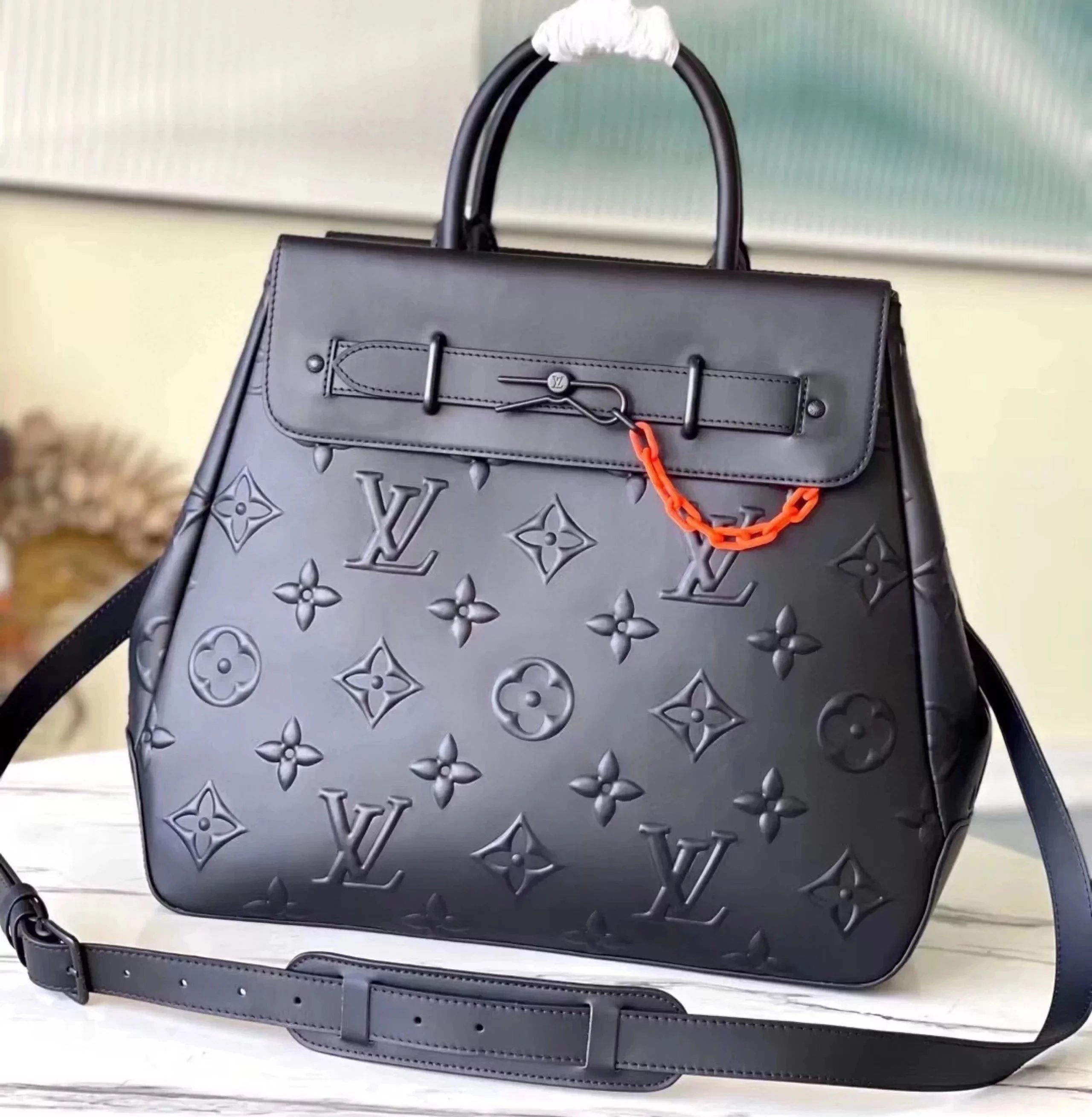 Louis Vuitton LV briefcase Top version 【**Original Order】2021New Men's Bag Men's Full Leather Black Embossed steamertote Portable Briefcase Shopping Bag Tote Computer Bag Travel Sling Bag Crossbody Bag M58710