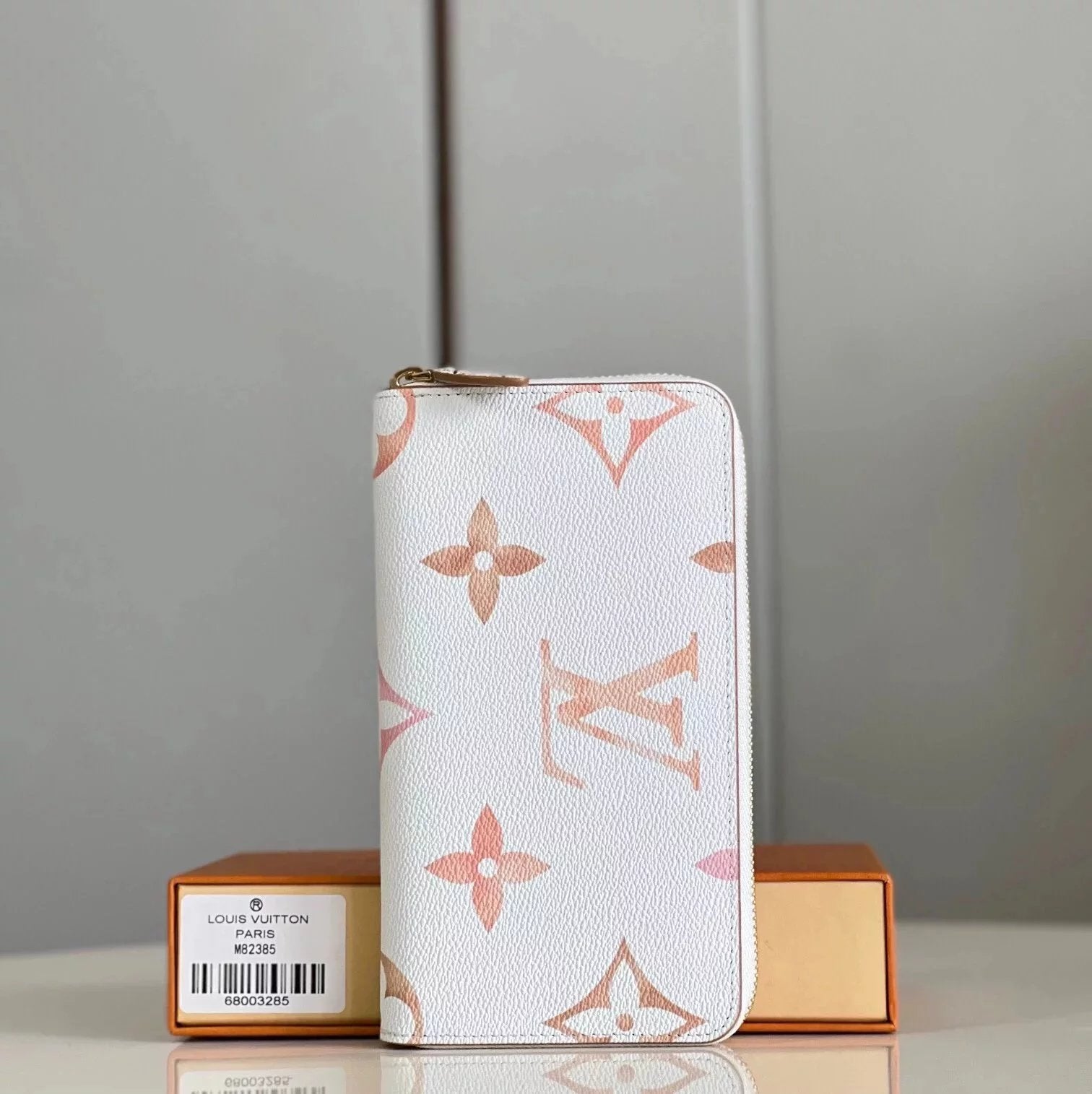 Louis Vuitton LV Wallets/Clutches Top version 【Exclusive Real Shot】Brand New White Silk Screen GiantMonogram Printing Series Cosmetic Bag Wallet Card Bag Genuine Leather Women's Bag
